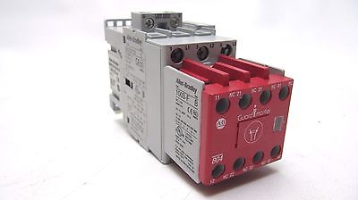 Allen-Bradley 100S-C30DJ04C