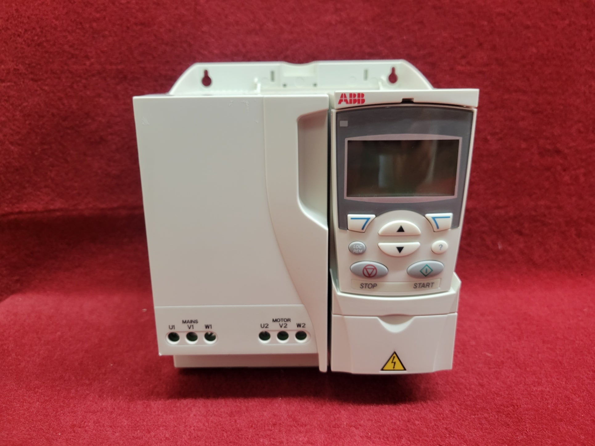 Abb Acs310-03U-25A4-4