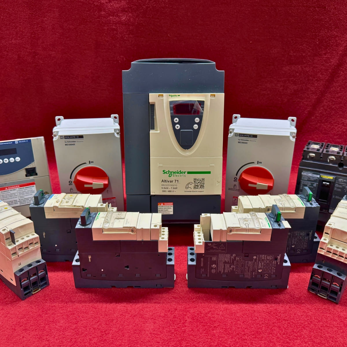 Schneider Electric TSXCSD200